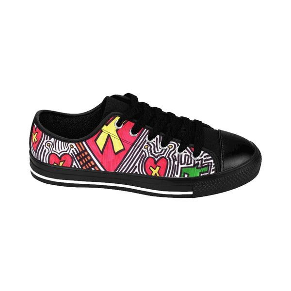 "THE LOVE ALIENS FAMILY" by Edward K. Weatherly - Mxn's Low-Top Sneakers